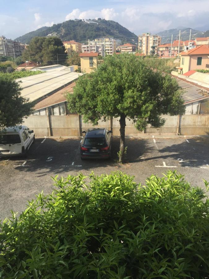 Apartmán A Due Passi Dal Mare Vallecrosia Exteriér fotografie