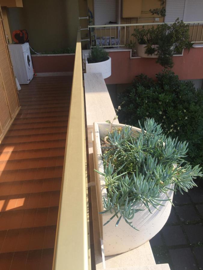 Apartmán A Due Passi Dal Mare Vallecrosia Exteriér fotografie